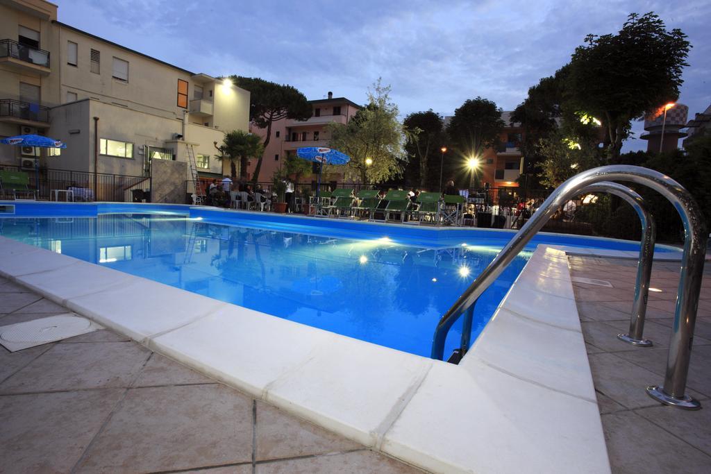 Hotel Vannini Rimini Eksteriør bilde
