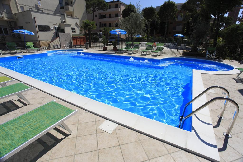 Hotel Vannini Rimini Eksteriør bilde