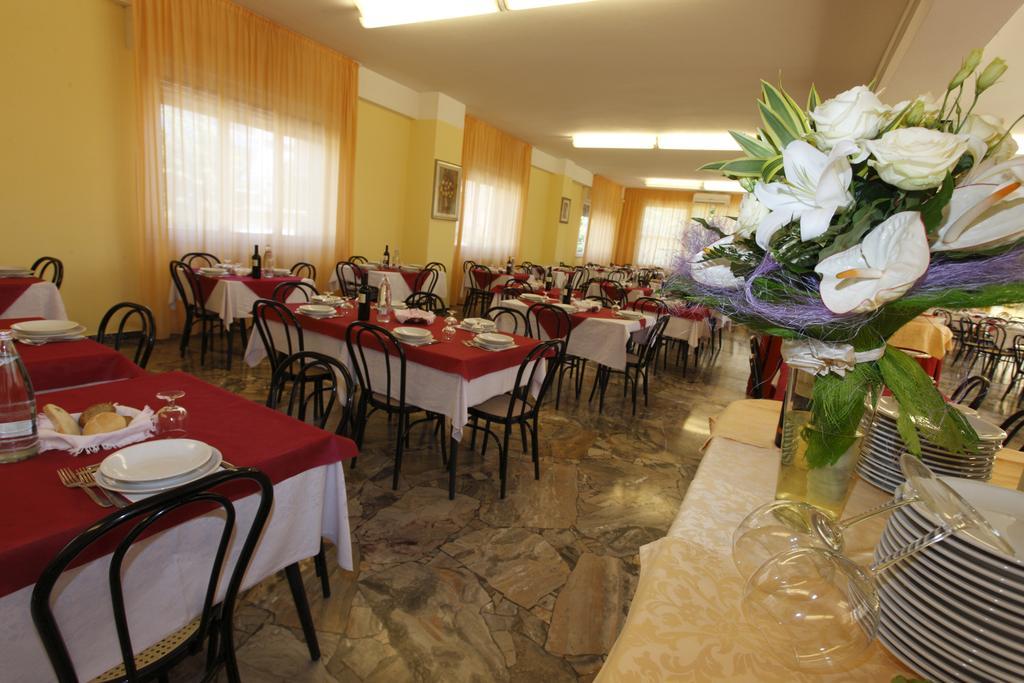 Hotel Vannini Rimini Eksteriør bilde